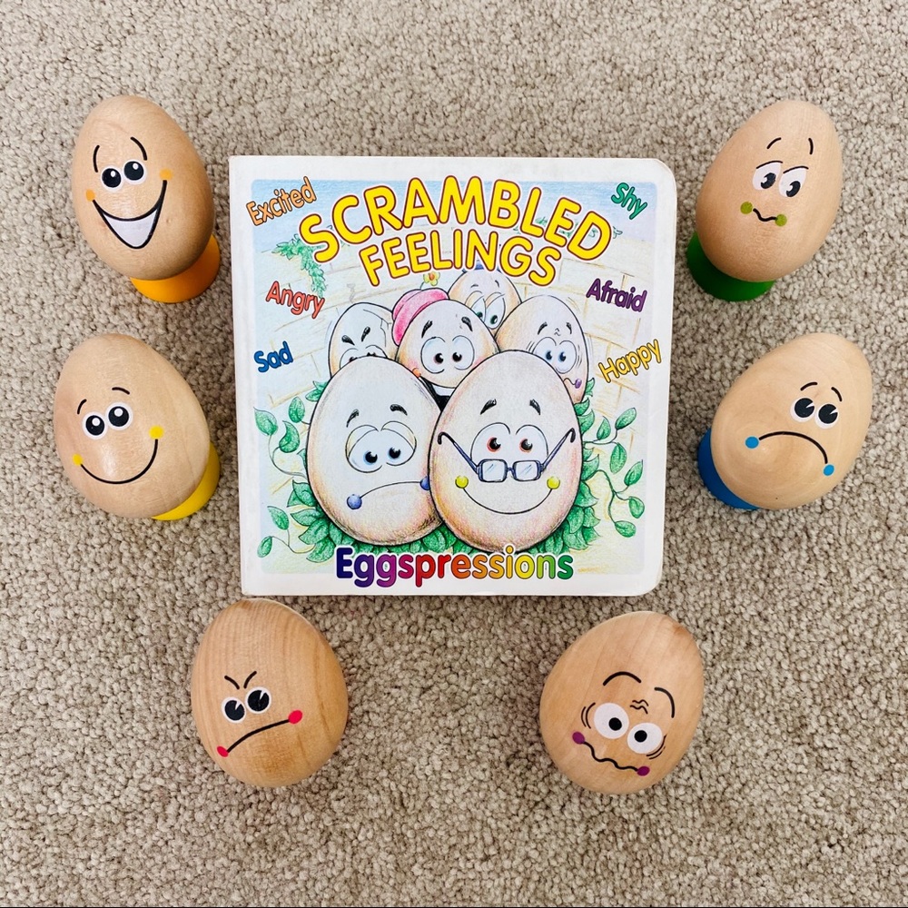 HAPE • Eggspressions Wooden Learning Toy + Book - Picture 4 of 14